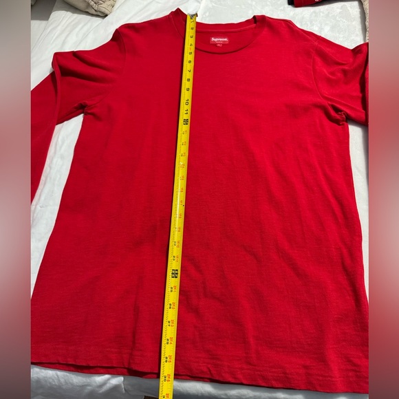 Supreme - Picture 3 of 5